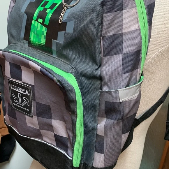 Minecraft backpack - Picture 3 of 16